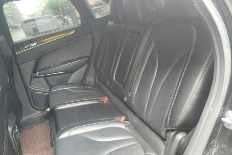 Used Lincoln MKC 2014 2.0T Four-Wheel Drive Luxury Edition Interior 4