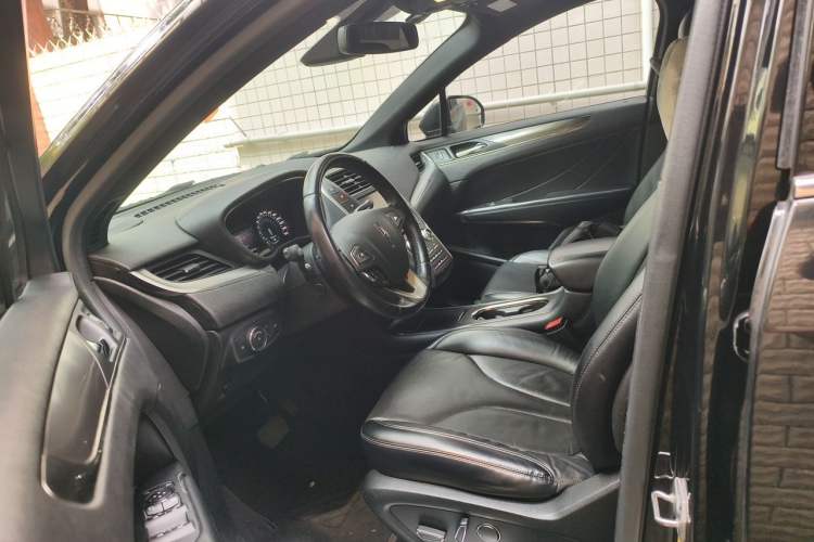 Used Lincoln MKC 2014 2.0T Four-Wheel Drive Prestige Edition Left Front Seat