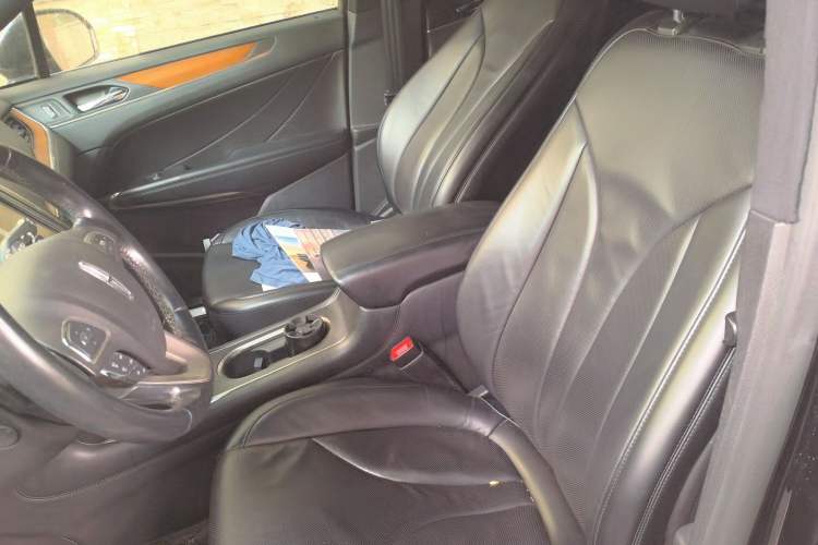 Used Lincoln MKC 2014 2.0T Four-Wheel Drive Luxury Edition Left Front Seat