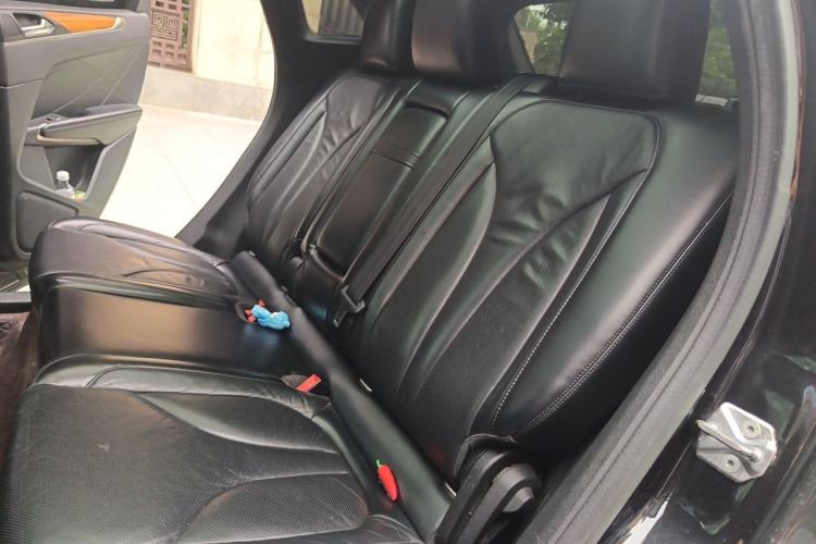 Used Lincoln MKC 2014 2.0T Two-Wheel-Drive Luxury Edition Left Rear Seat