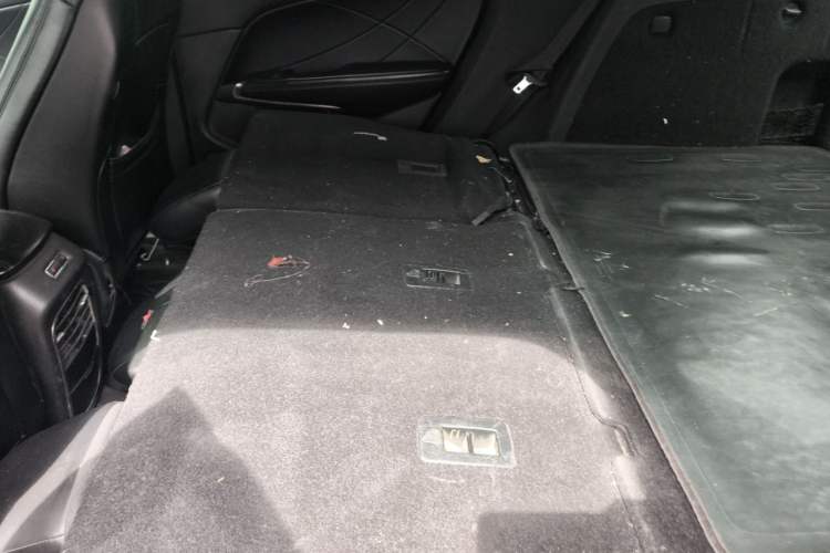 Used Lincoln MKC 2014 2.0T Four-Wheel Drive Prestige Edition Left Rear Seat