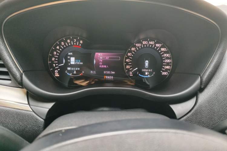 Used Lincoln MKC 2014 2.0T Four-Wheel Drive Prestige Edition Odometer Close Up