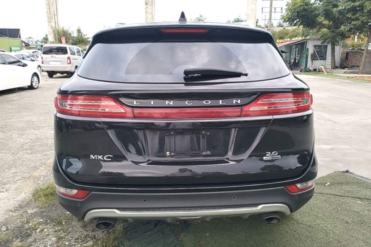 Used Lincoln MKC 2014 2.0T Two-Wheel-Drive Luxury Edition Rear