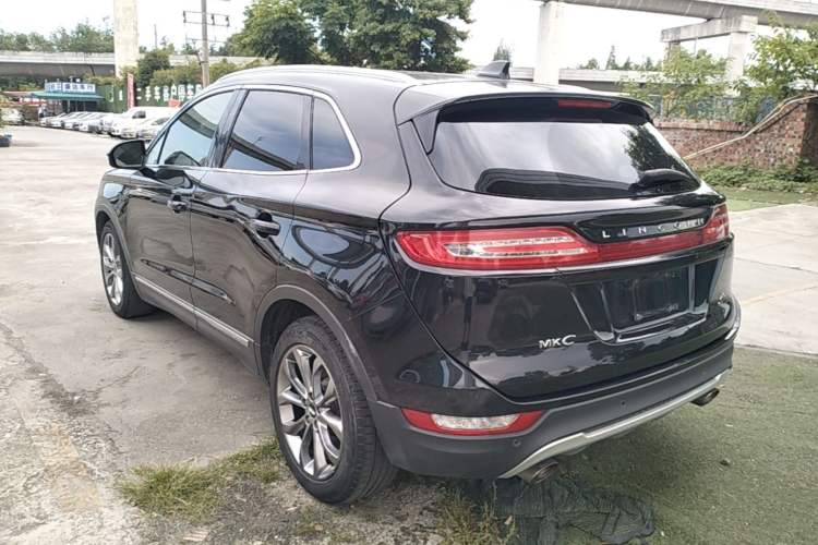 Used Lincoln MKC 2014 2.0T Two-Wheel-Drive Luxury Edition Rear Left 45 Deg