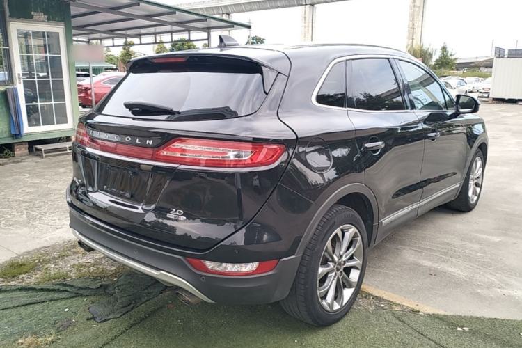 Used Lincoln MKC 2014 2.0T Two-Wheel-Drive Luxury Edition Rear Right 45 Deg