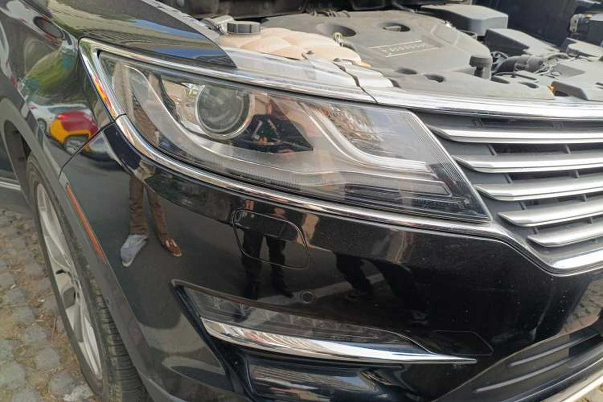 Used Lincoln MKC 2014 2.0T Two-Wheel-Drive Luxury Edition Right Front Headlight