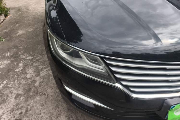 Used Lincoln MKC 2014 2.0T Four-Wheel Drive Prestige Edition Right Front Headlight