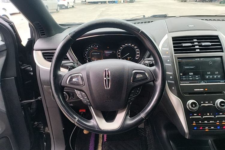Used Lincoln MKC 2014 2.0T Two-Wheel-Drive Luxury Edition Steering Wheel