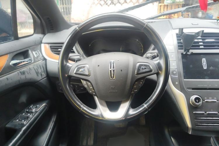 Used Lincoln MKC 2014 2.0T Four-Wheel Drive Luxury Edition Steering Wheel