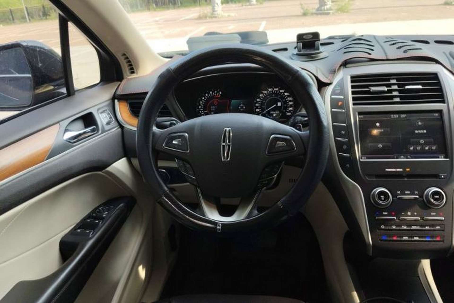 Used Lincoln MKC 2014 2.0T Four-Wheel Drive Luxury Edition Steering Wheel