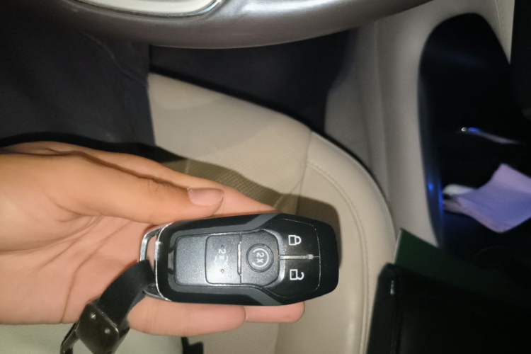 Used Lincoln MKC 2014 2.0T Four-Wheel Drive Luxury Edition Vehicle Key