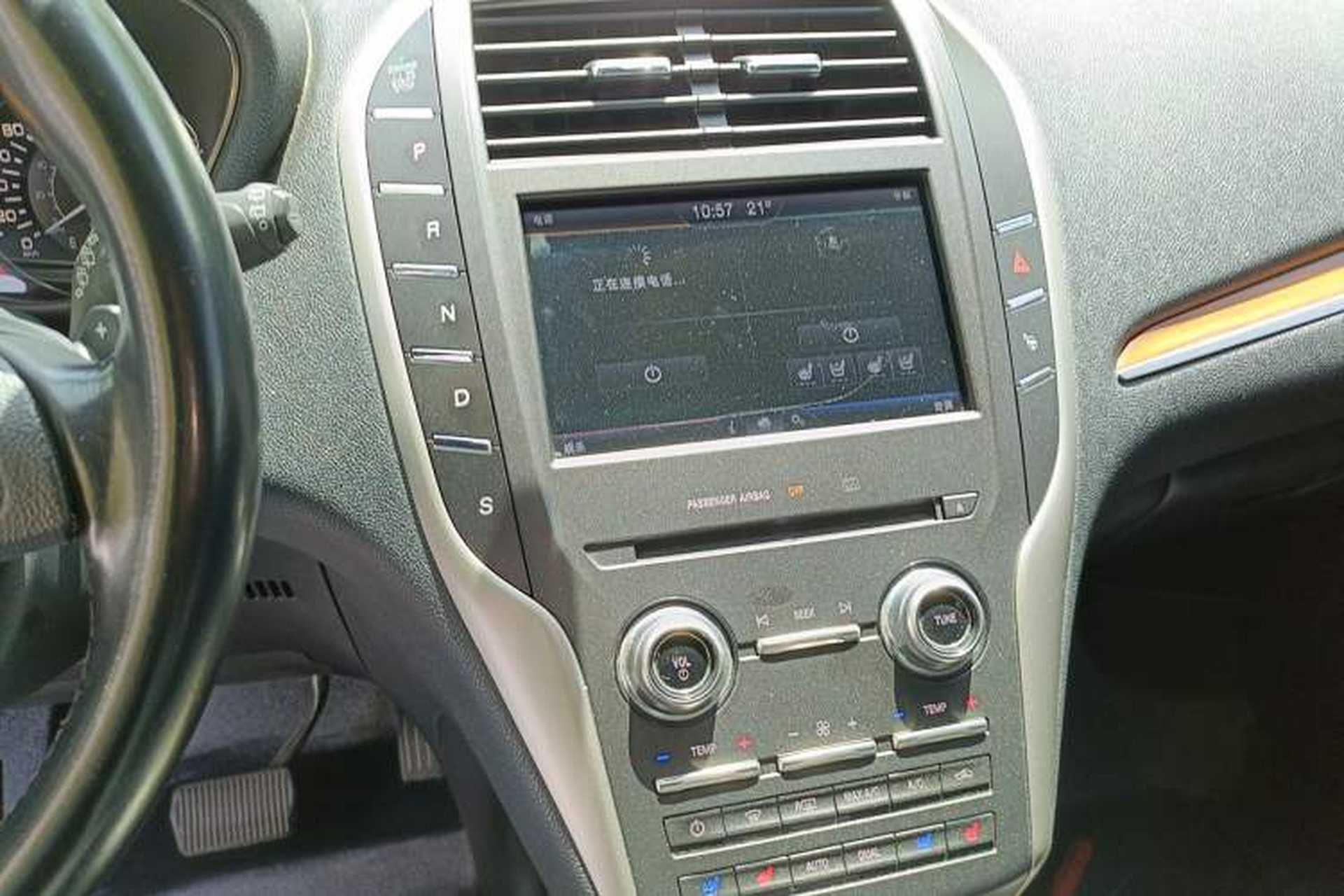 Used Lincoln MKC 2014 2.0T Two-Wheel-Drive Luxury Edition Audio And AC Panel