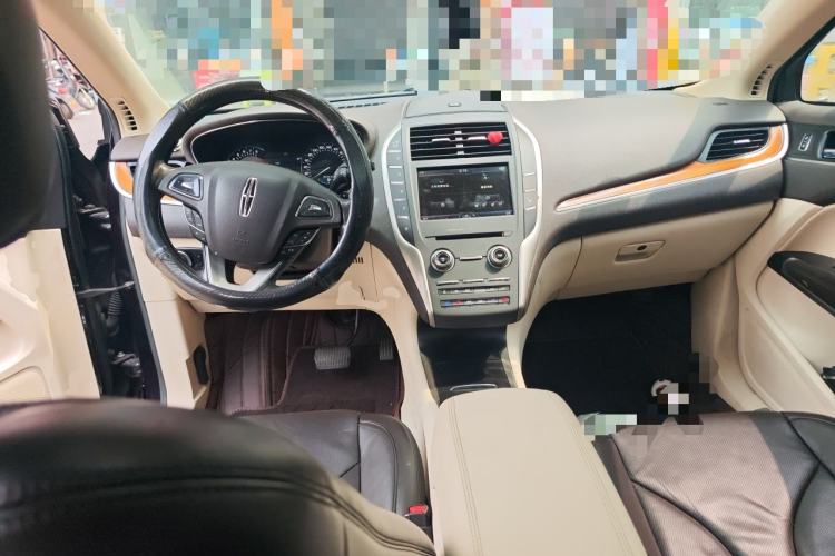 Used Lincoln MKC 2014 2.0T Two-Wheel-Drive Luxury Edition Center Console