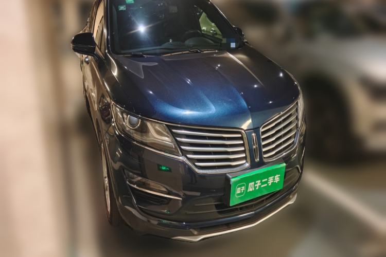 Used Lincoln MKC 2014 2.0T Two-Wheel Drive Deluxe Edition Front Right 45 Deg