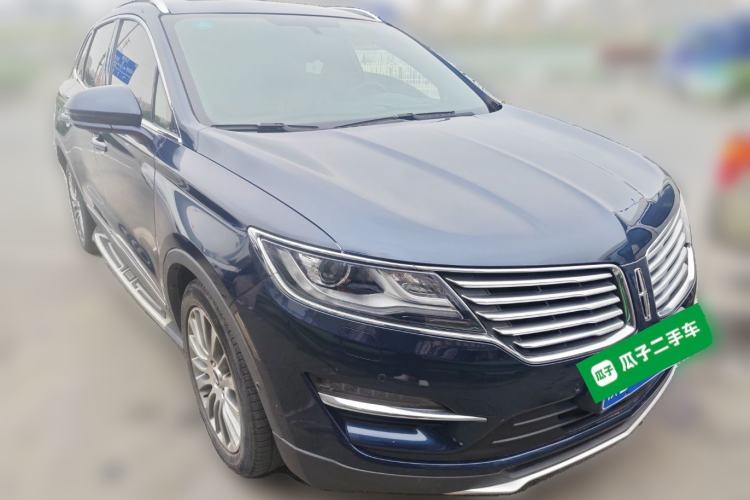 Used Lincoln MKC 2014 2.0T Four-Wheel Drive Luxury Edition Front Right 45 Deg
