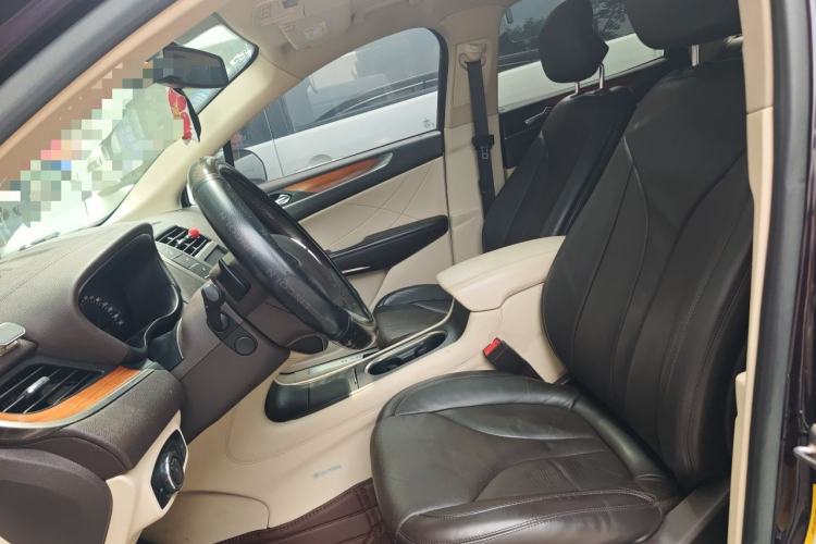 Used Lincoln MKC 2014 2.0T Two-Wheel-Drive Luxury Edition Left Front Seat