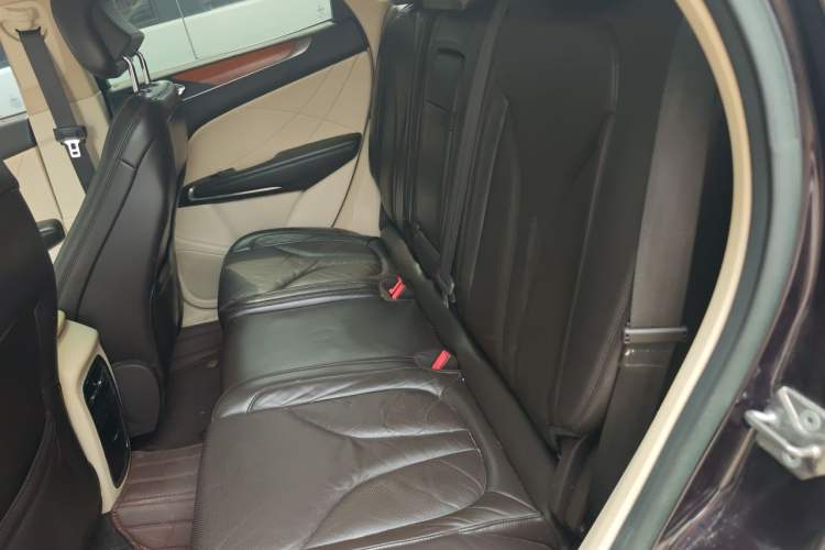 Used Lincoln MKC 2014 2.0T Two-Wheel-Drive Luxury Edition Left Rear Seat