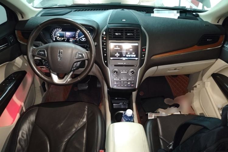 Used Lincoln MKC 2014 2.0T Two-Wheel-Drive Luxury Edition Center Console
