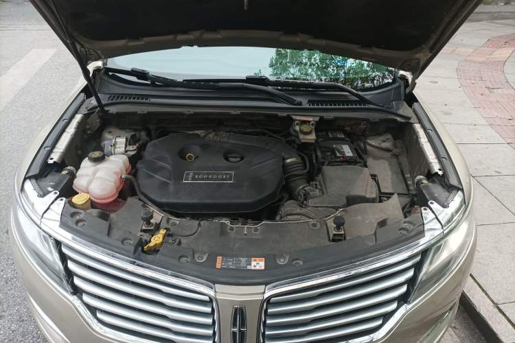 Used Lincoln MKC 2014 2.0T Four-Wheel Drive Luxury Edition Engine Bay