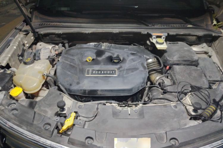 Used Lincoln MKC 2014 2.0T Two-Wheel-Drive Luxury Edition Engine Bay
