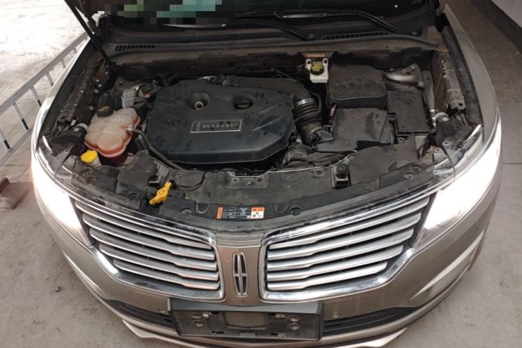 Used Lincoln MKC 2014 2.0T Two-Wheel-Drive Luxury Edition Engine Bay