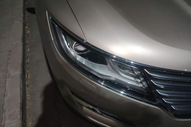 Used Lincoln MKC 2014 2.0T Two-Wheel-Drive Luxury Edition Exterior 6