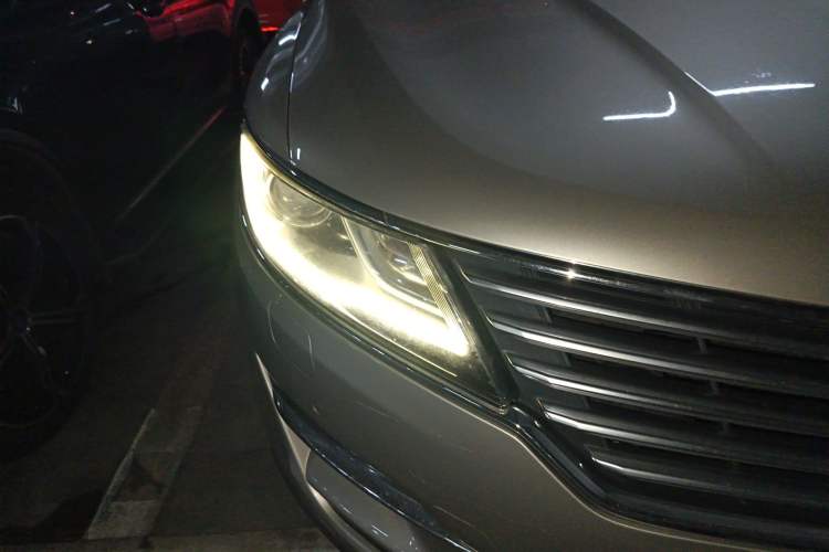 Used Lincoln MKC 2014 2.0T Four-Wheel Drive Prestige Edition Exterior 6