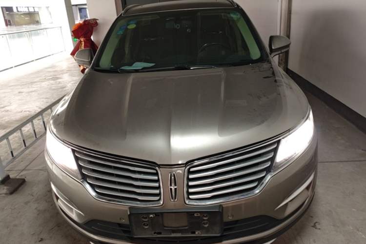 Used Lincoln MKC 2014 2.0T Two-Wheel-Drive Luxury Edition Front