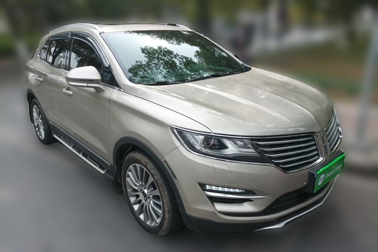 Used Lincoln MKC 2014 2.0T Four-Wheel Drive Luxury Edition Front Right 45 Deg