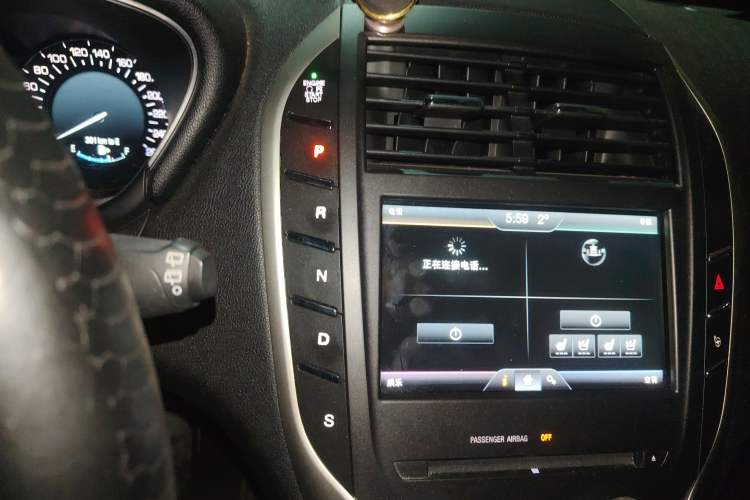 Used Lincoln MKC 2014 2.0T Two-Wheel-Drive Luxury Edition Gear Lever