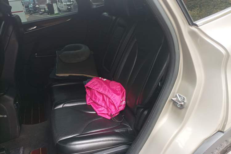 Used Lincoln MKC 2014 2.0T Four-Wheel Drive Luxury Edition Left Rear Seat