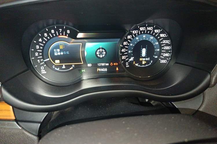 Used Lincoln MKC 2014 2.0T Four-Wheel Drive Prestige Edition Odometer Close Up