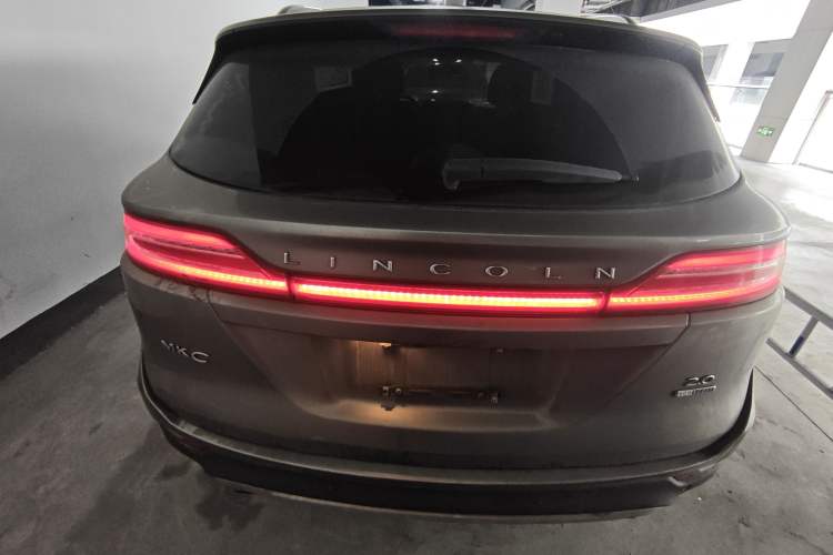 Used Lincoln MKC 2014 2.0T Two-Wheel-Drive Luxury Edition Rear
