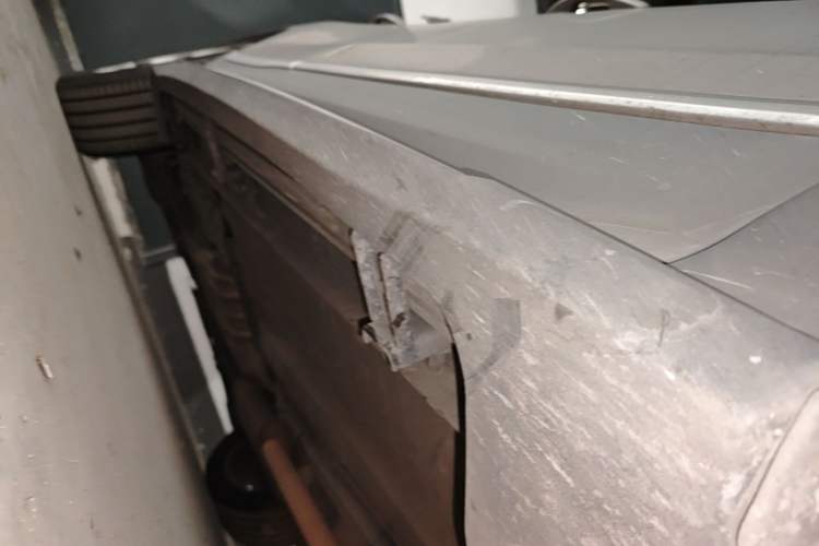 Used Lincoln MKC 2014 2.0T Two-Wheel-Drive Luxury Edition Right Side Sill