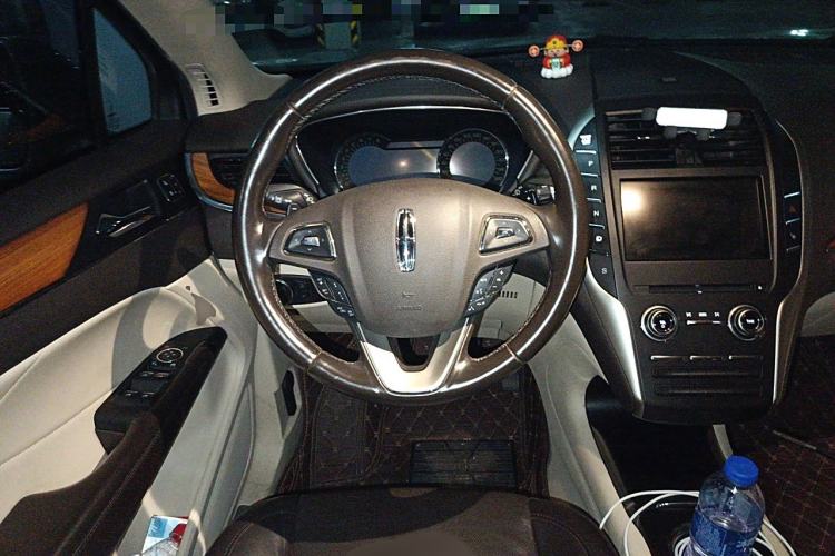 Used Lincoln MKC 2014 2.0T Four-Wheel Drive Prestige Edition Steering Wheel
