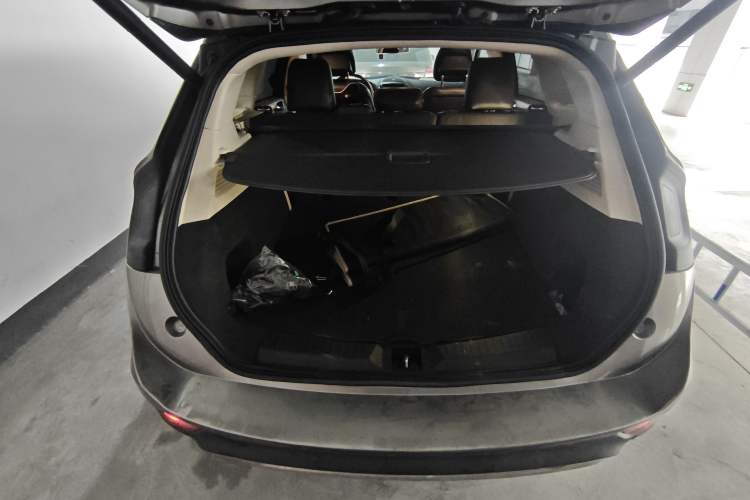 Used Lincoln MKC 2014 2.0T Two-Wheel-Drive Luxury Edition Trunk