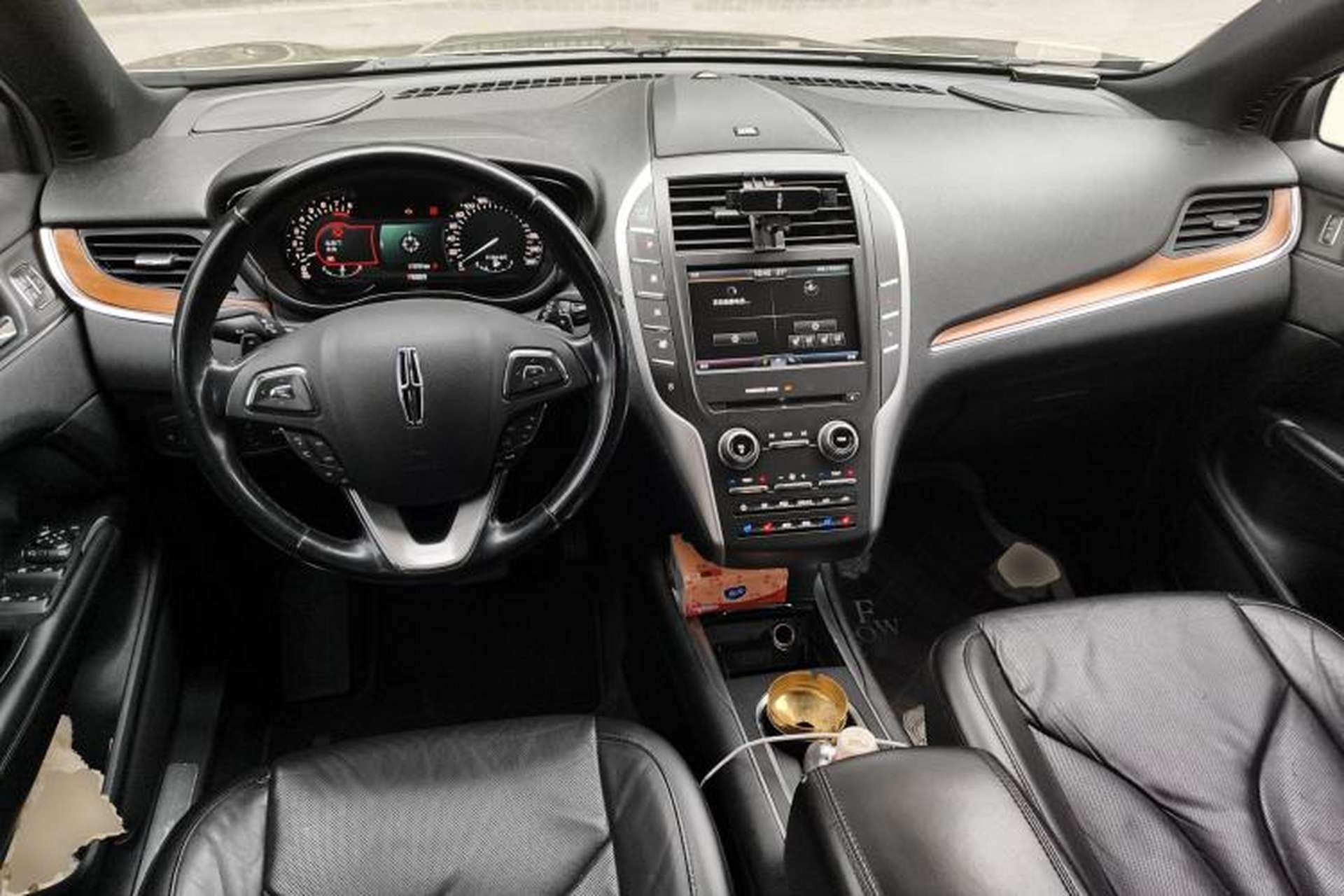Used Lincoln MKC 2014 2.0T Two-Wheel-Drive Luxury Edition Center Console