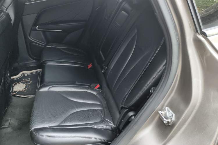Used Lincoln MKC 2014 2.0T Two-Wheel-Drive Luxury Edition Left Rear Seat