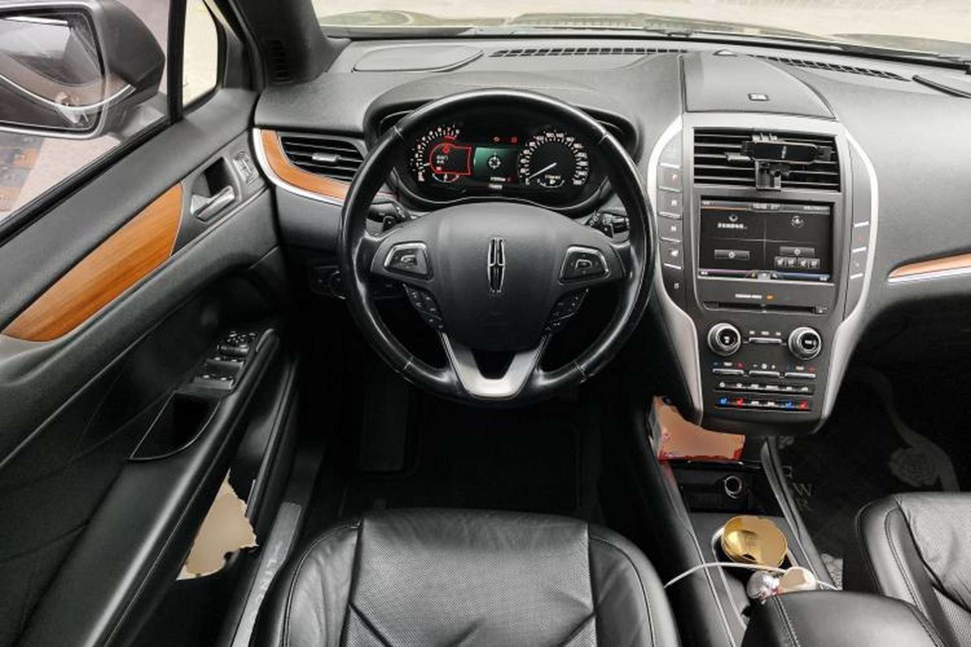 Used Lincoln MKC 2014 2.0T Two-Wheel-Drive Luxury Edition Steering Wheel
