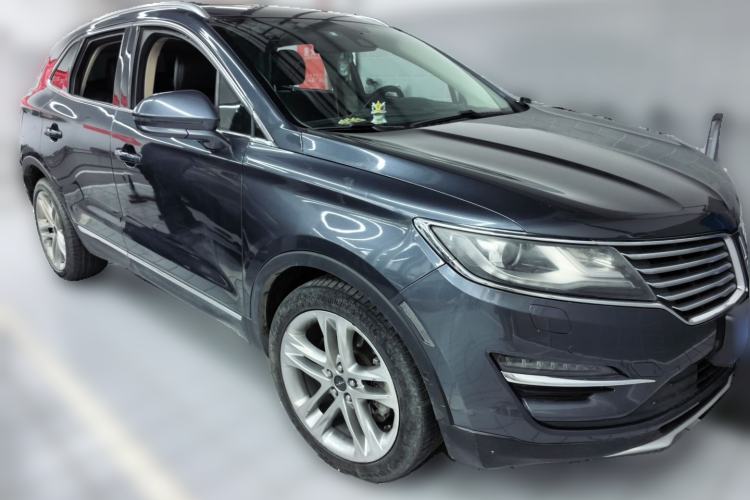 Used Lincoln MKC 2014 2.0T Four-Wheel Drive Prestige Edition Front Right 45 Deg