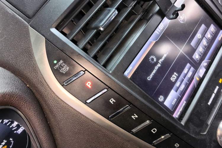 Used Lincoln MKC 2014 2.0T Four-Wheel Drive Prestige Edition Gear Lever
