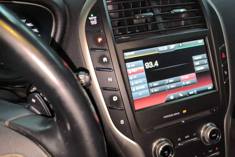 Used Lincoln MKC 2014 2.0T Two-Wheel-Drive Luxury Edition Gear Lever