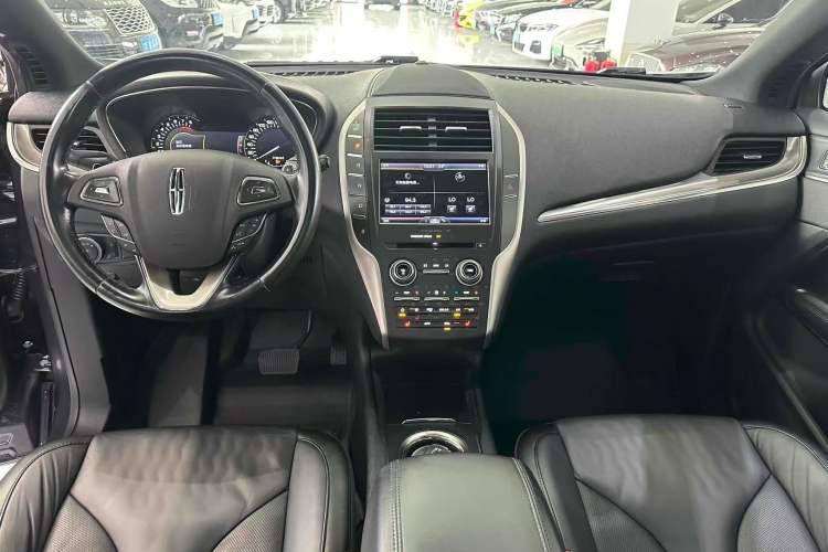 Used Lincoln MKC 2014 2.0T Two-Wheel Drive Deluxe Edition Interior 1