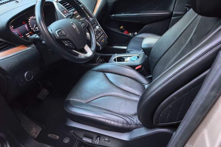 Used Lincoln MKC 2014 2.0T Four-Wheel Drive Luxury Edition Left Front Seat