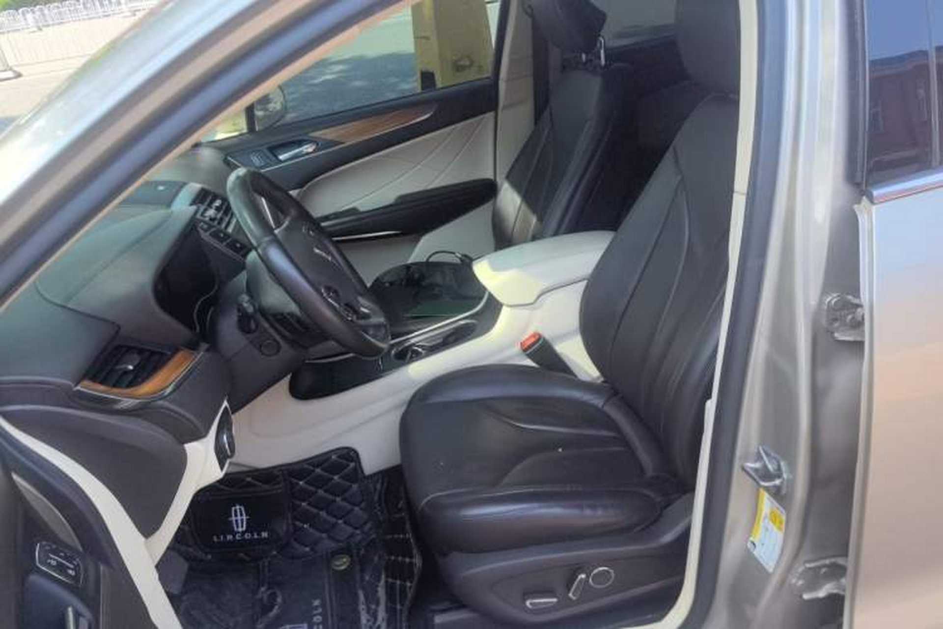 Used Lincoln MKC 2014 2.0T Four-Wheel Drive Prestige Edition Left Front Seat