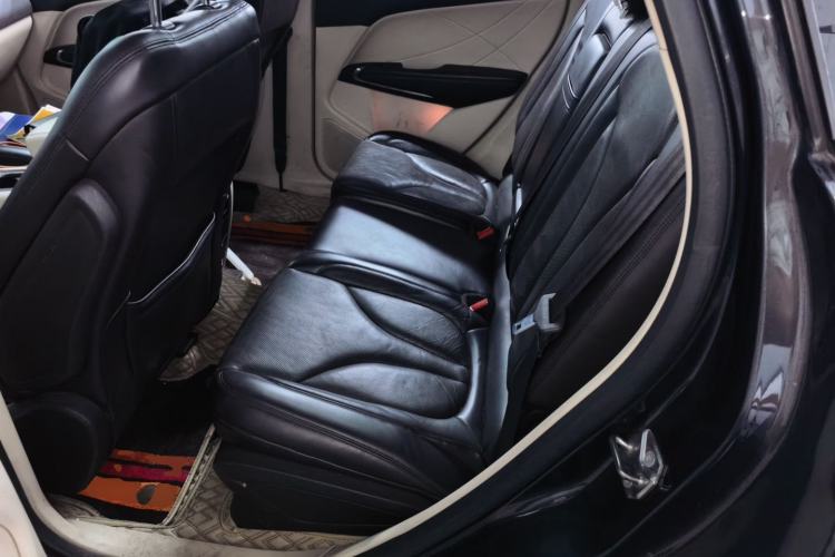 Used Lincoln MKC 2014 2.0T Four-Wheel Drive Prestige Edition Left Rear Seat