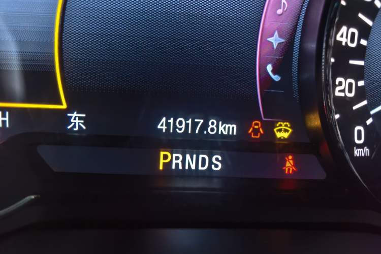 Used Lincoln MKC 2014 2.0T Four-Wheel Drive Luxury Edition Odometer Close Up
