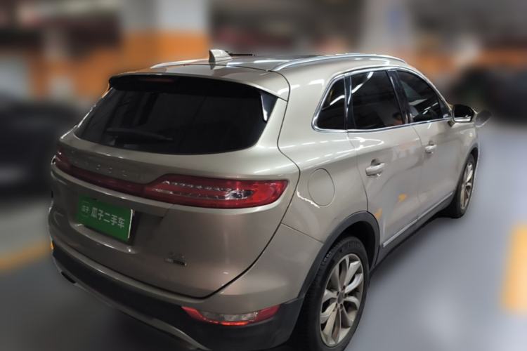 Used Lincoln MKC 2014 2.0T Two-Wheel-Drive Luxury Edition Rear Right 45 Deg
