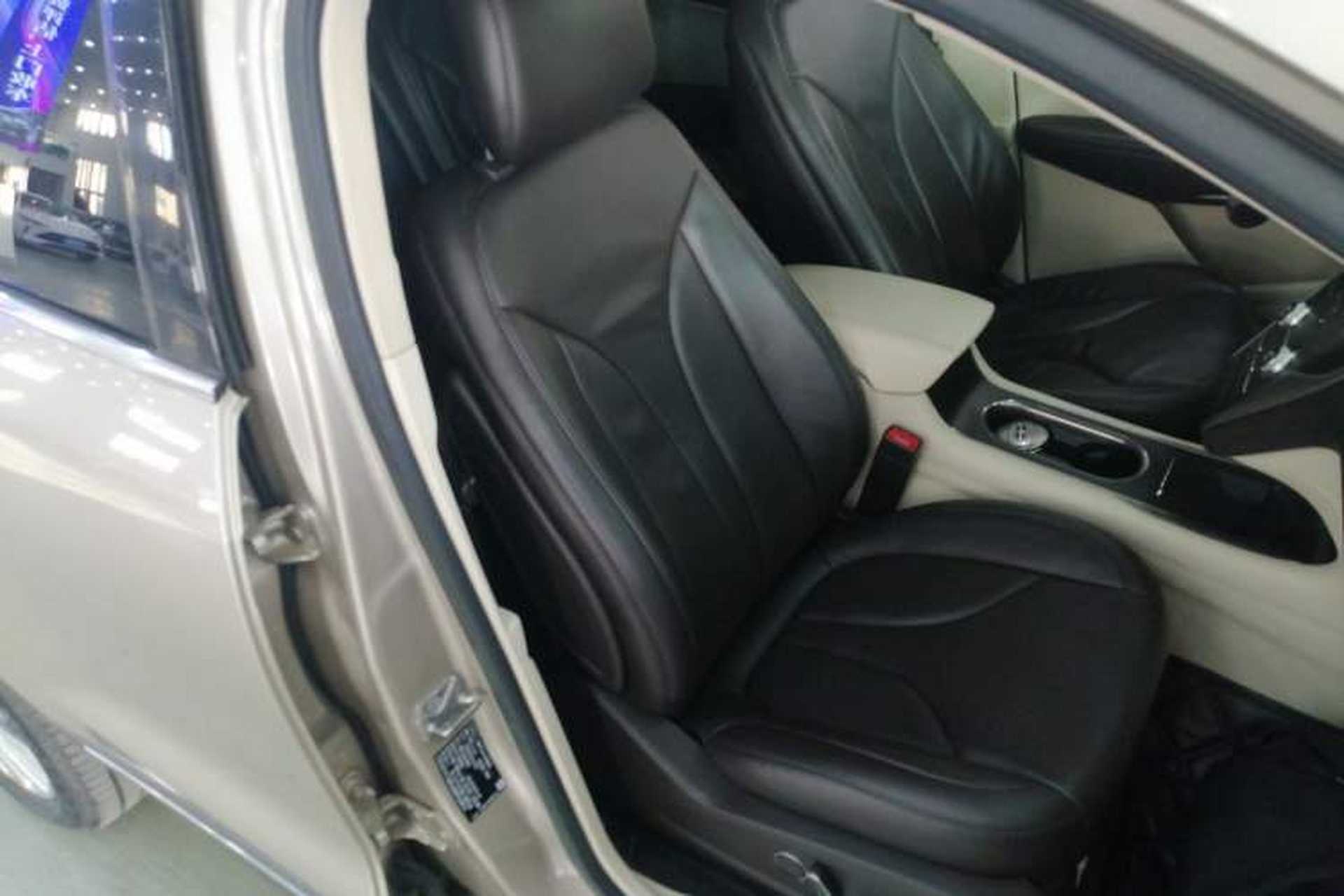 Used Lincoln MKC 2014 2.0T Four-Wheel Drive Luxury Edition Right Front Seat