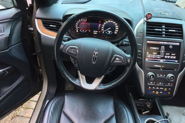 Used Lincoln MKC 2014 2.0T Four-Wheel Drive Luxury Edition Steering Wheel